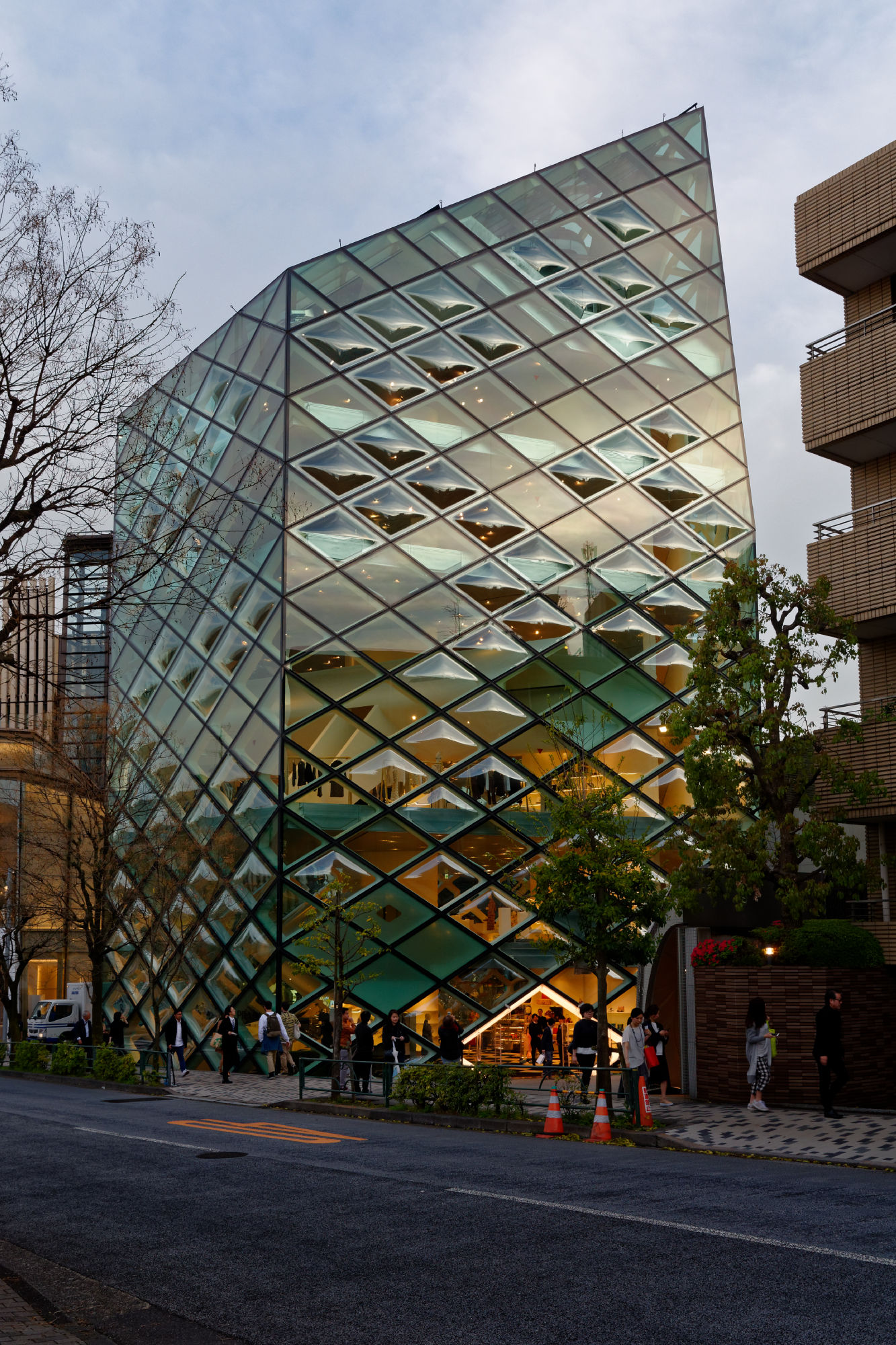 2017-04-18 17-57-27 Tokio